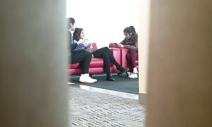 فيديو إباحي اثنين من الفتيات الساخنة حصة رجل سكسي محارم مترجمة محظوظ القضيب